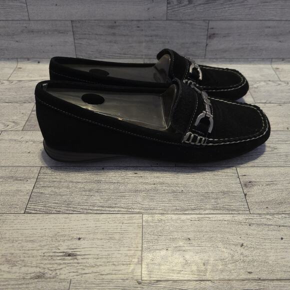 Etienne Aigner Womens 6M Black Suede Loafers Slip Ons Patricia Shoes - Picture 4 of 9